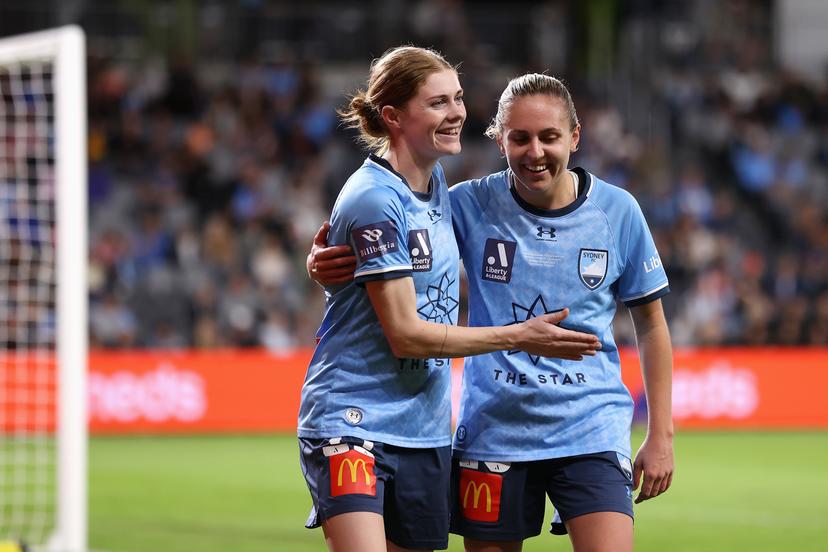 Matildas shootout hero Cortnee Vine set to stick with Sydney FC in A-League Women on marquee contract