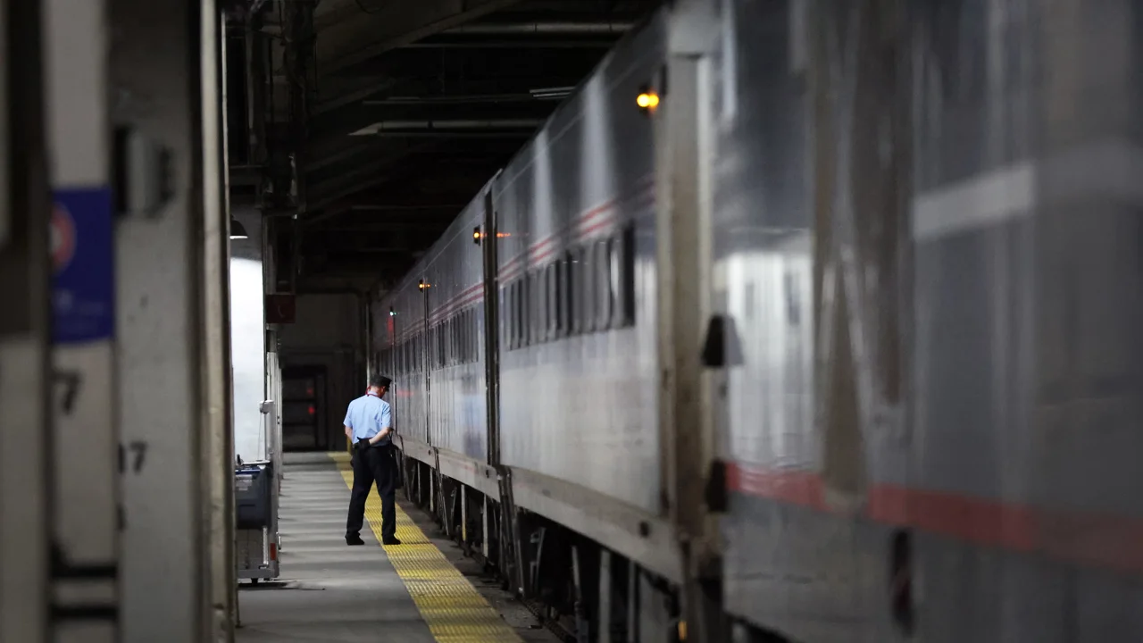 Why doesn’t the US have more passenger trains?