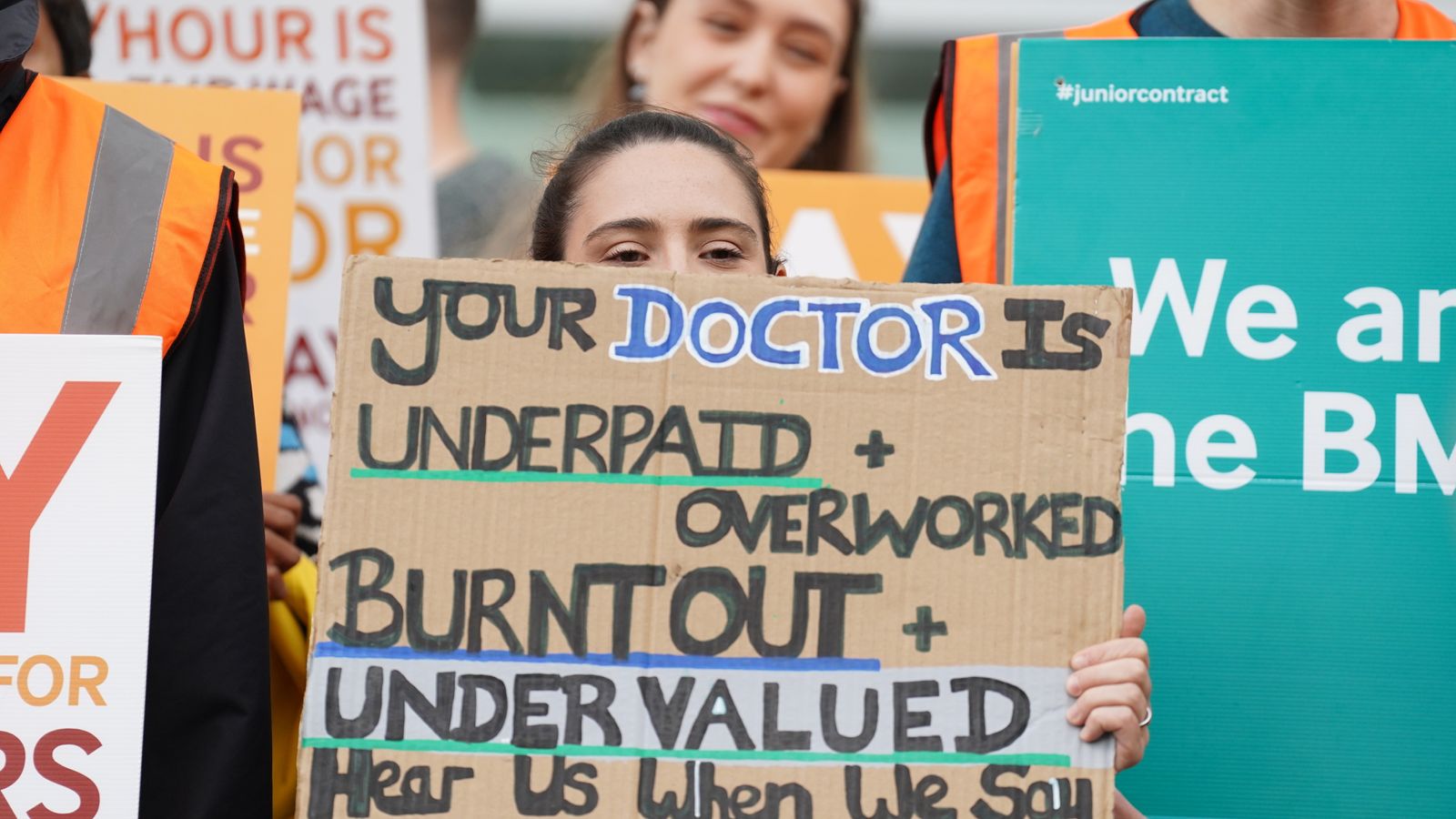 Senior doctors’ strike could end after new pay offer from government