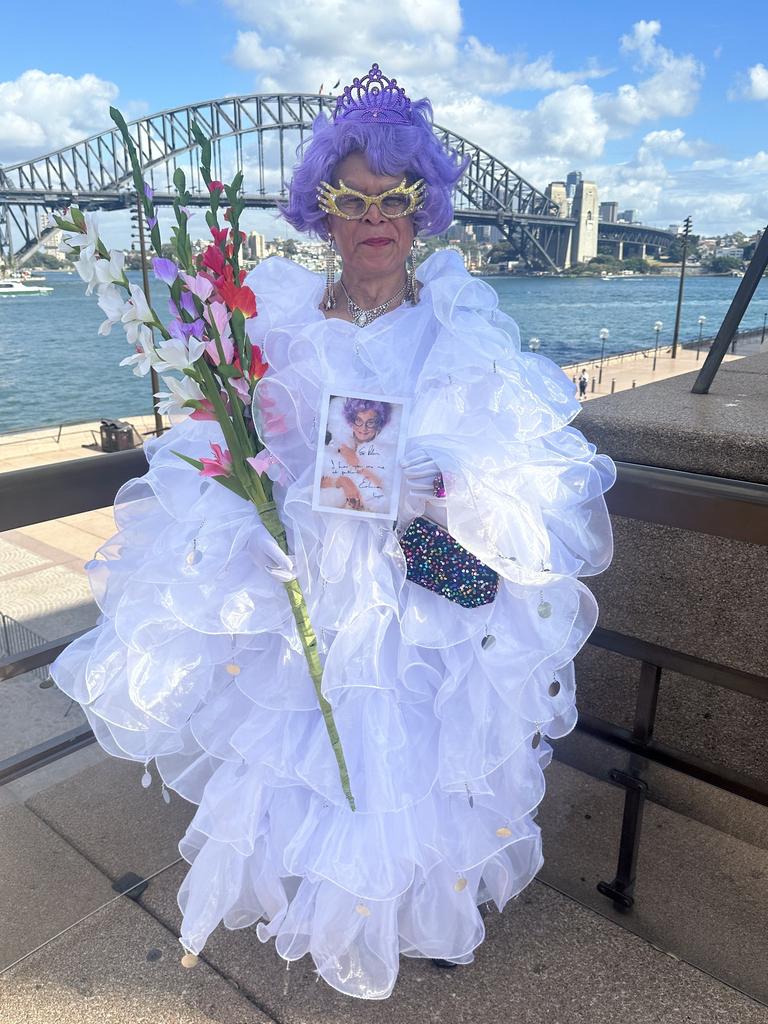 ‘Inspiring’: Barry Humphries fan dresses up as Dame Edna Everage in touching tribute