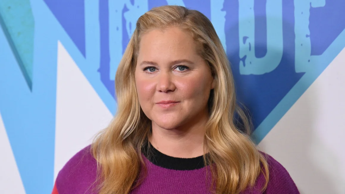 Amy Schumer reveals she has Cushing syndrome