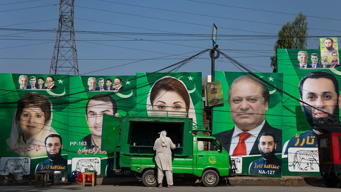 Pakistan’s major political parties formally announce coalition